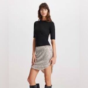 Theo The Label Nomia Ribbed Sweater Tee